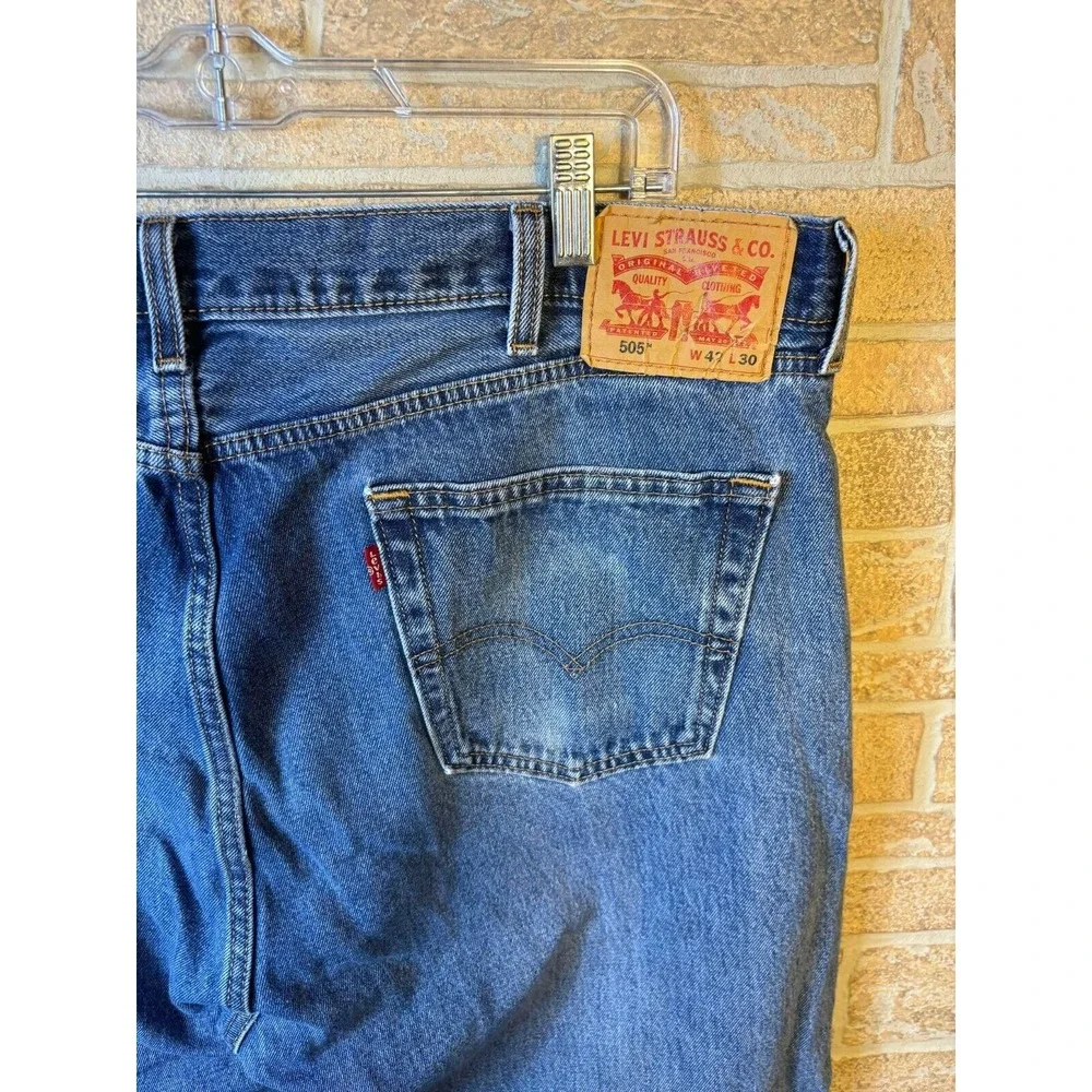 Levis 505‎ Mens Size 42x30 Regular Straight Fit Jeans Medium Blue Washed Denim
